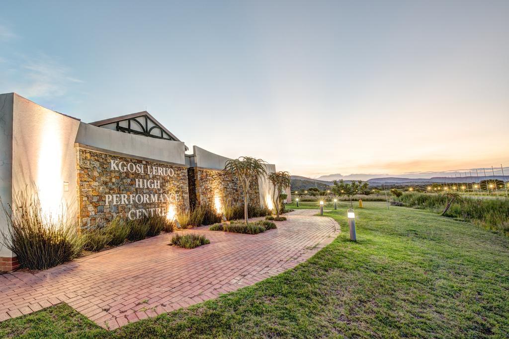 Royal Marang Hotel Phokeng Eksteriør billede Kgosi Letsie III High Performance Centre